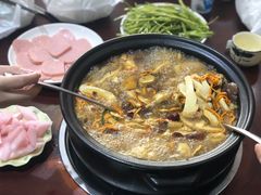 -菌之家·专业纯野生菌火锅·特色炒菌