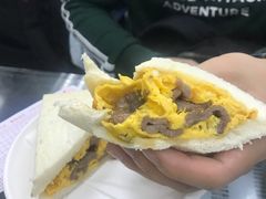 鸡蛋牛肉三明治-义顺牛奶公司