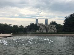 -上海市龙华烈士陵园