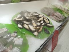 -四囍码头海鲜烧烤自助火锅(外滩南京东路悦荟广场店)