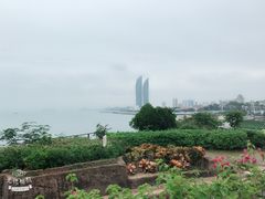 远忘双子塔-胡里山炮台