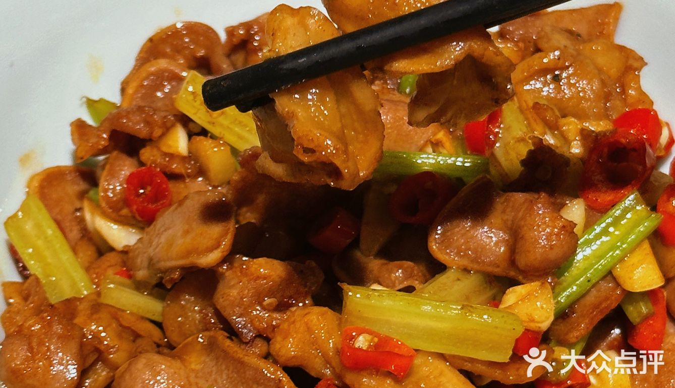 这是在厦门！吃到了巨正宗又平价的湖南味