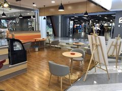 -乐磊奶茶店