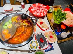 三味锅底-大龙燚·旷野鲜火锅(广州首店)