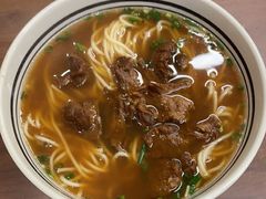招牌小马牛肉面-小马牛肉面·牛骨熬制(南京博物院店)