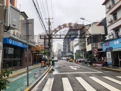 -溪岸路花鸟市场