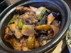黑椒牛肉茄子-玥记茶餐厅(十字门华发商都一期绸带店)