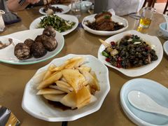 -凤嫂农家乐(梁弄店)