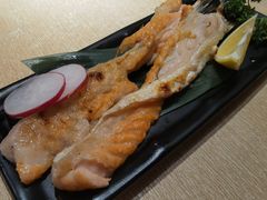 盐烤三文鱼骨-万岁寿司(芳村店)
