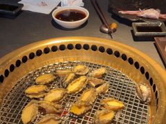 -铭牛烧肉·和牛海鲜自助(高新月牙湖店)