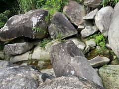 -半月岩风景旅游区