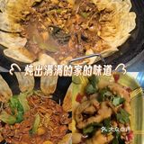 🍲【铁锅年代地锅鸡，味蕾的新宠儿】🍲

