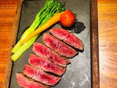 肉眼牛排-1886德国汽车餐厅(外滩十六铺码头店)