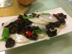 炒木耳山药-三多寨盐帮菜
