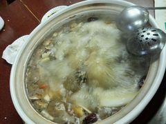 -东巴谷野生菌火锅餐厅