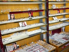 -优医视平价眼镜蔡司依视路折扣工厂店(十里堡店)