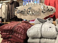 -Hollister(天环广场店)