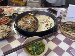 -赵美丽·重庆社区火锅·直营店(火车东站·中豪国际店)