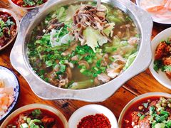 -谢老五跷脚牛肉·非遗传承店
