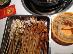 -钢管厂五区小郡肝串串香(奥克斯广场锦城万达店)