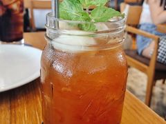 -ROAST coffee & eatery