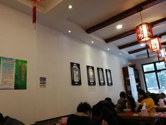 大堂-青年路烩面馆(绿地世纪城店)