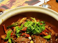 碳炉牛杂-豆蔻电影主题餐厅(四牌楼店)