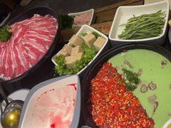 -井格重庆火锅(西直门凯德Mall店)