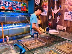 -领鲜活海鲜榴莲自助火锅(东门店)