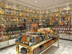 巧克力墙-VENCHI 闻绮(北京国贸商城店)