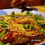 深夜打卡！复古风丁阿纸面馆，烟火气息十足！