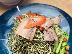 芝麻酱牛肉花生冷面-韩海丽特色美食(秀州路店)