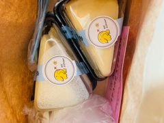 榴莲千层切块-蜜蜂小象·榴莲千层蛋糕(时代汇11栋店)