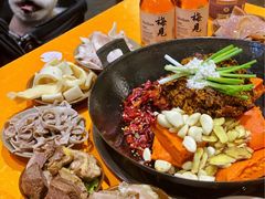 红锅-周幺妹重庆老火锅(银泰城总店)