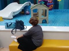 -Swim斯卫姆国际儿童游泳中心(红博中央公园店)