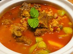 -云海肴·汽锅鸡·云南菜(天山百盛优客店)