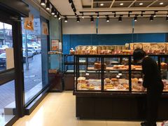 面包甜点陈列柜-爱纶蛋糕(山东路店)