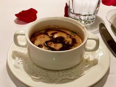 牛肝菌舞茸汤-壳里西餐厅Coquille Seafood Bistro(蒙自路店)