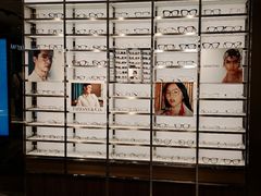 -LensCrafters亮视点·OAKLEY精选(静安嘉里中心店)