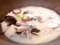 -咕嘟草帽鱼·牛奶一样的鲜鱼汤(包河万达广场创始店)