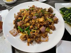 沙姜炒本地鸡-姐妹临高乳猪店(海垦路店)