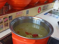 -轩于鲜旋转小火锅(沪闵公路店)