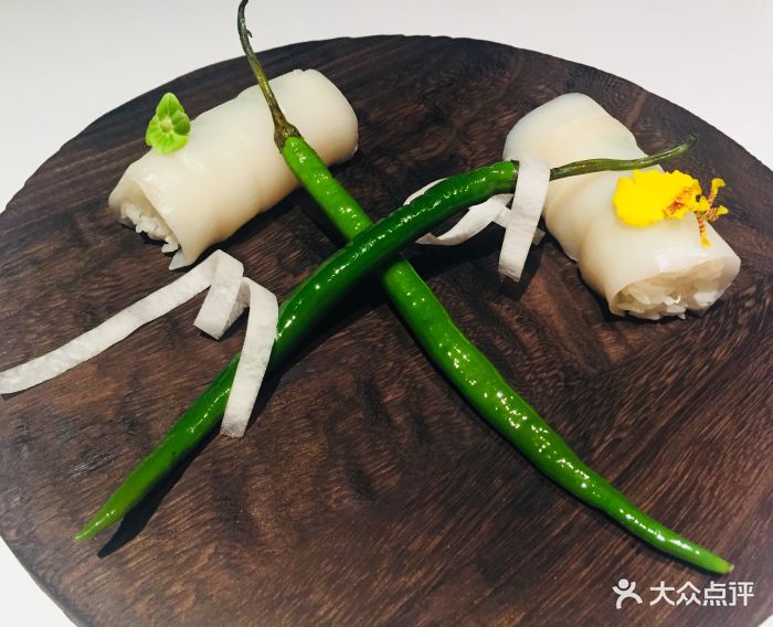 fount创意日料-墨鱼卷-菜-墨鱼卷图片-上海美食-大众点评网