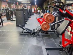 -健龙森俱乐部·游泳·健身·羽毛球综合体育馆