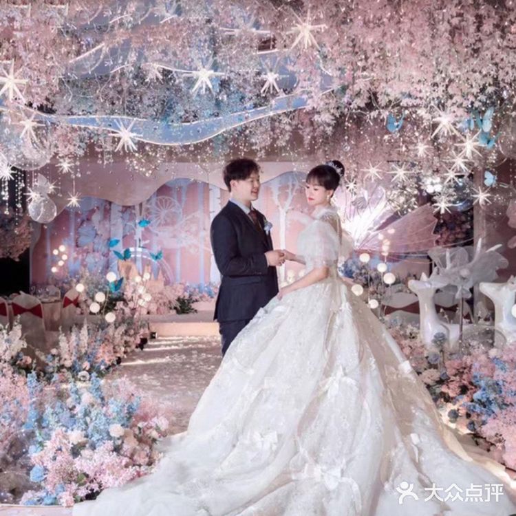 3米层高怎么做梦幻吊顶|粉蓝唯美风婚礼现场🌸