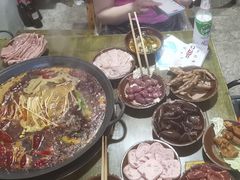 -黄潇洒老火锅(九眼桥宏济巷店)
