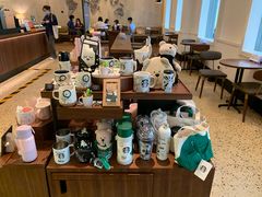 零售区-星巴克臻选(广州沙面店)