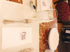 -中央咖啡馆