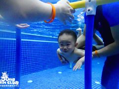 -龙格亲子游泳俱乐部(泊富中心)
