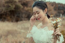 -现代经典婚纱摄影